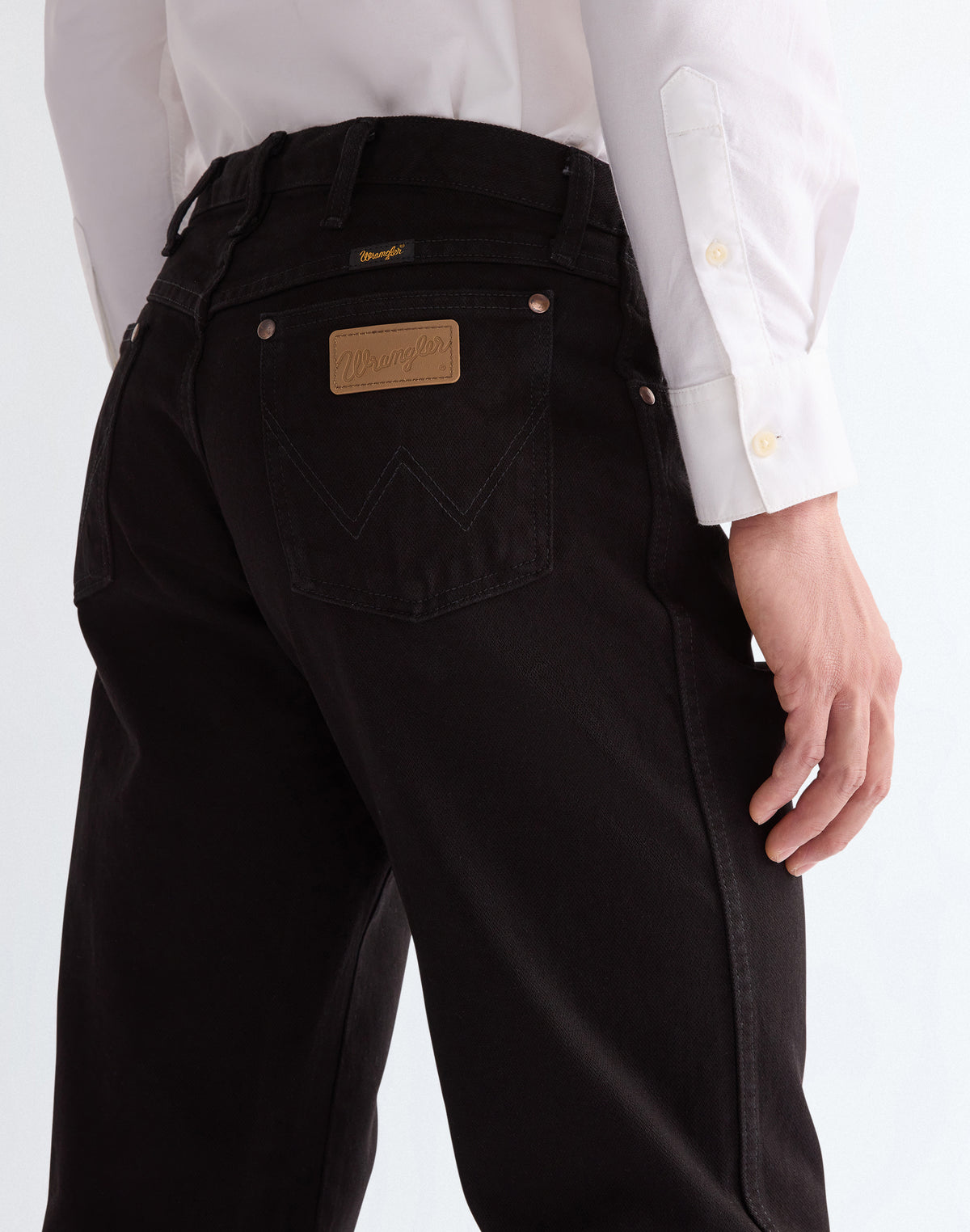 Wrangler 13MWZ – Shadow Black